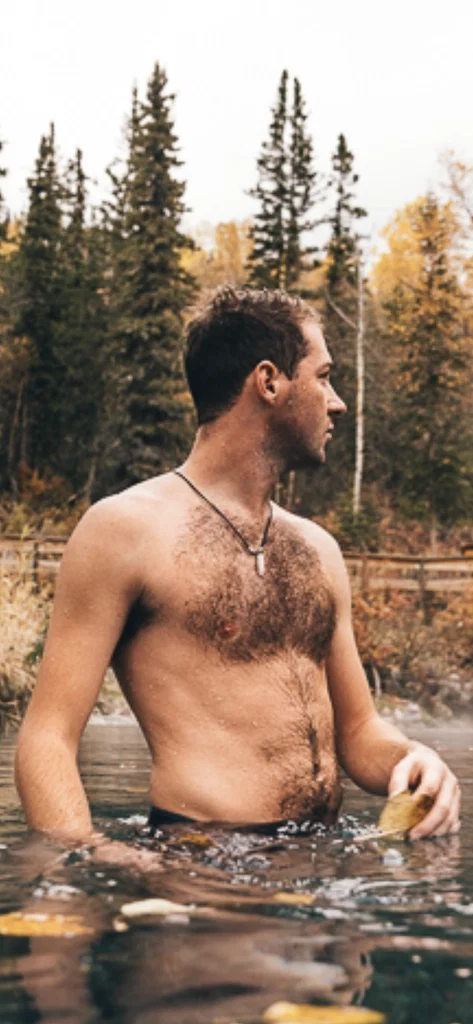Nakedtravelz