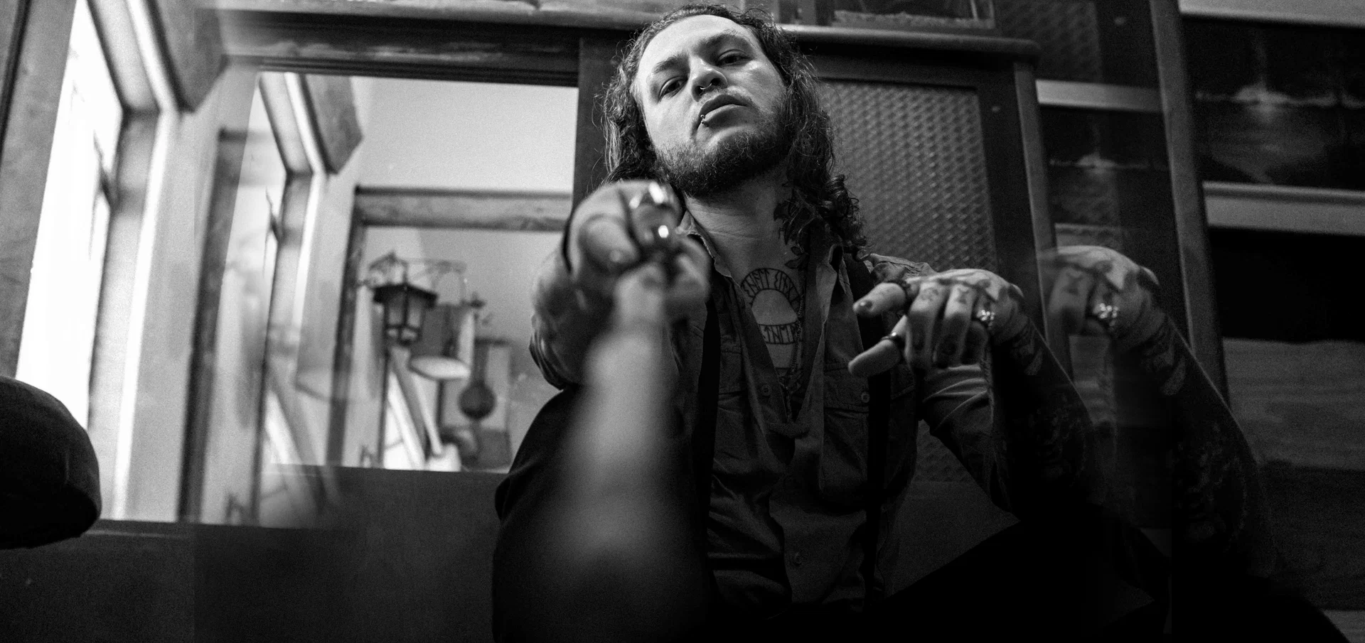 Dom Kinker Tyr profile banner