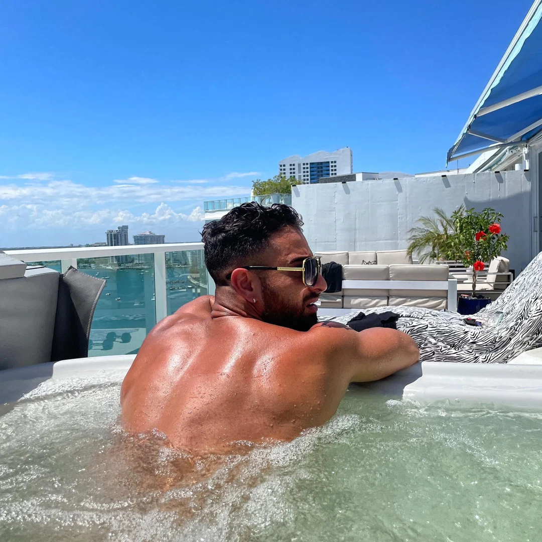 ๐ฆ๐ฒ๐
๐๐๐๐ฟ๐๐ถ๐ ๐ข๐ณ๐ณ๐ถ๐ฐ๐ถ๐ฎ๐น๐ฆ profile banner