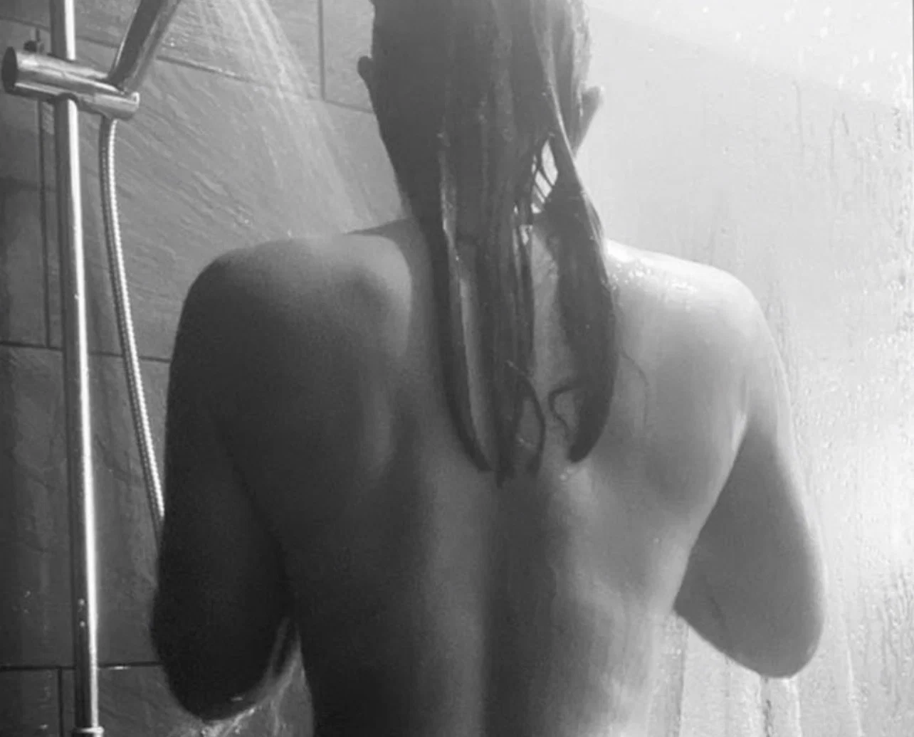 message me to see my face π profile banner