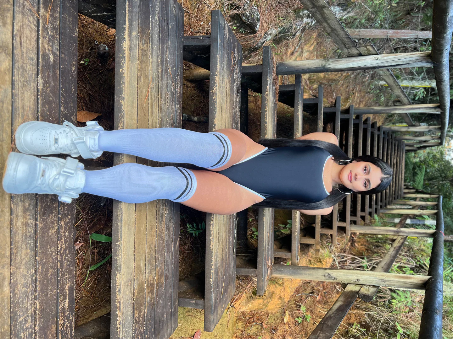 Anna Arango profile banner