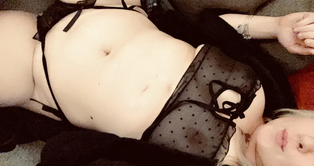 Britni Anne's avatar
