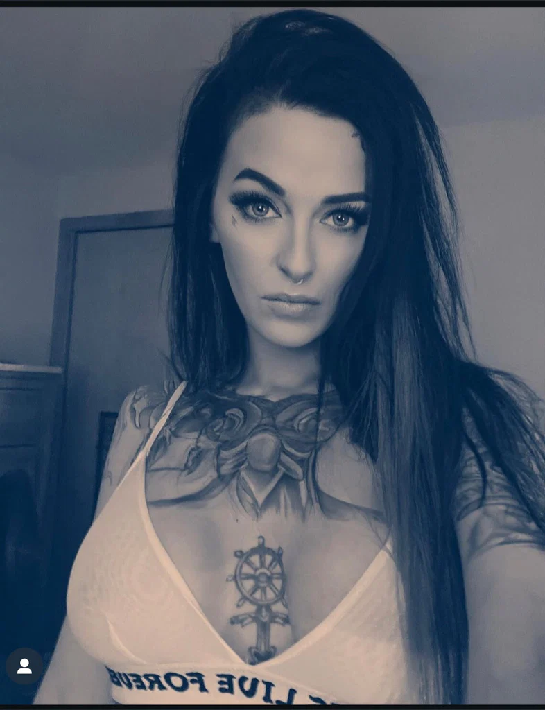 ✨🥀Mindy Lynn ✨🥀  FREE