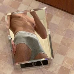 London XL Twink's avatar