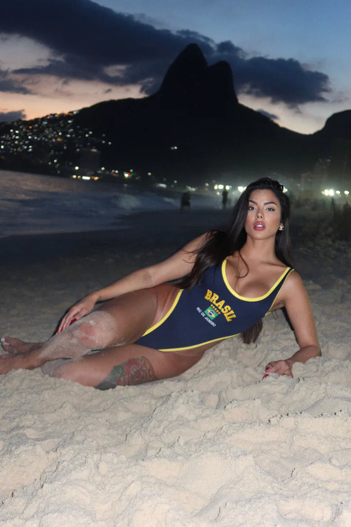 Sexy lady profile banner