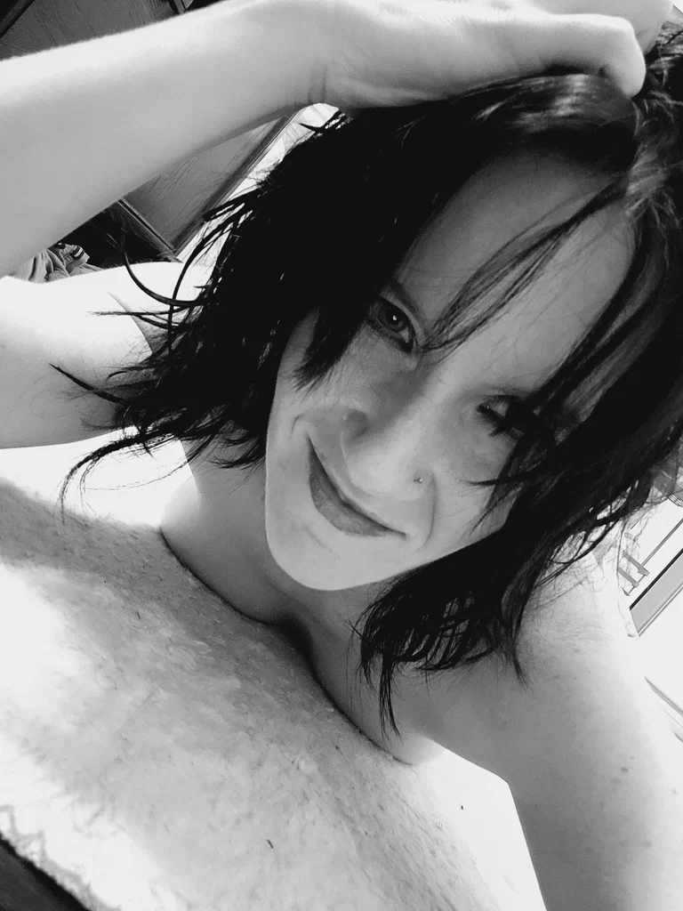 Madame Moonstruck's avatar