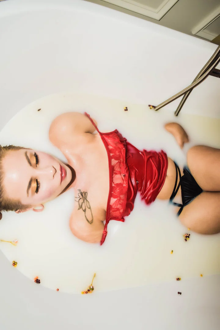 Ms. Mae ππ profile banner