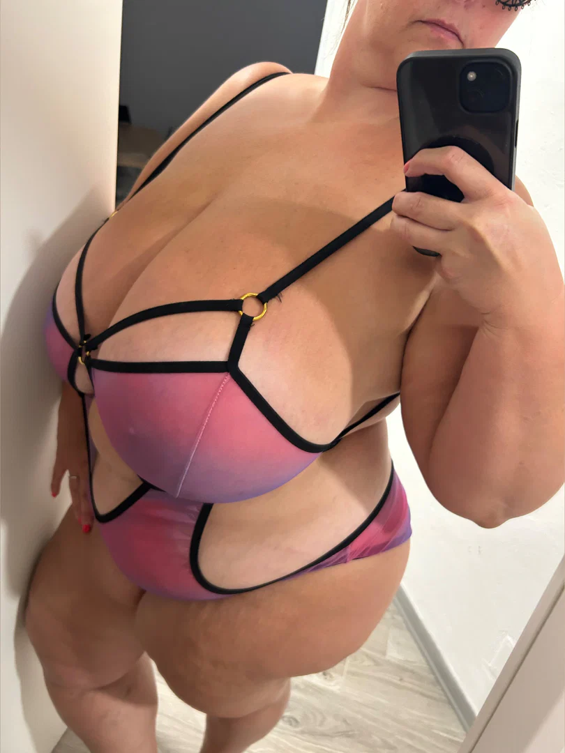 Naturalhugeboobs profile banner