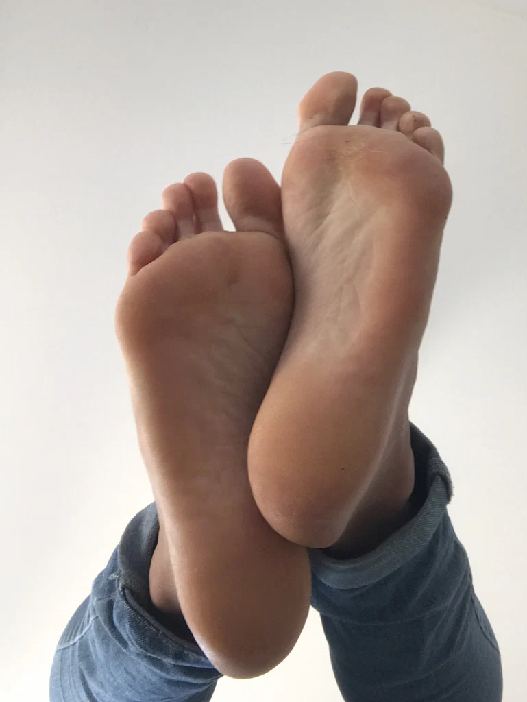 my british feet's avatar