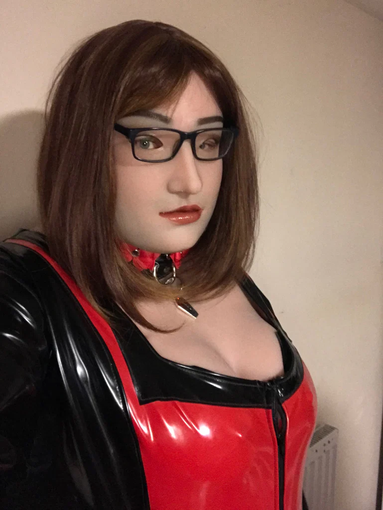 LatexDolly