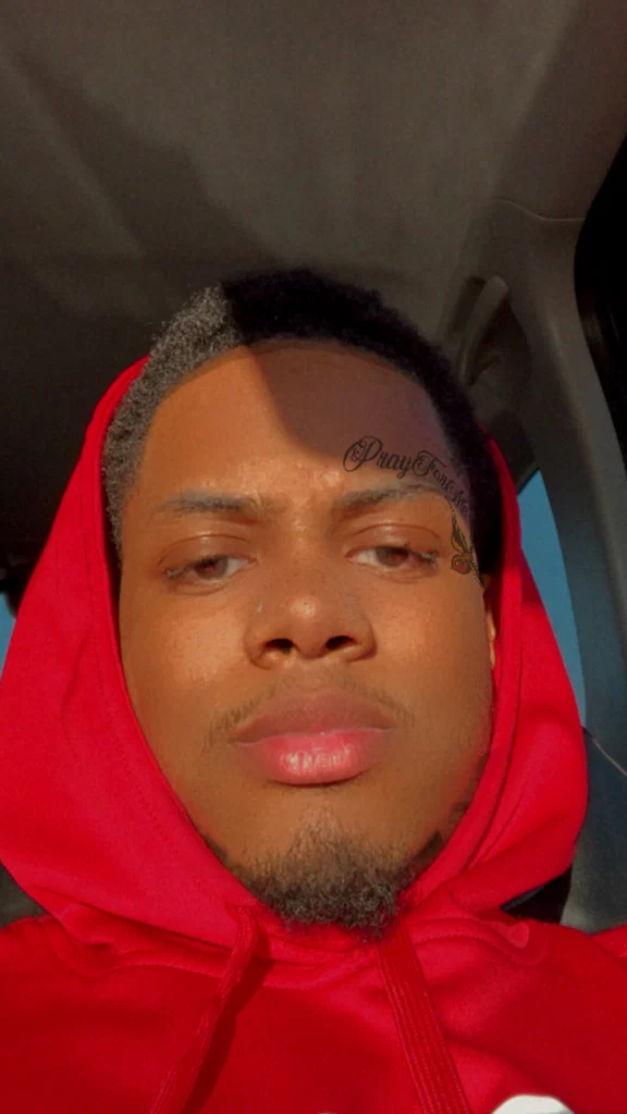 The Ultimate City Boy 🖤's avatar
