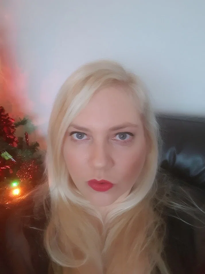 Toria Day's avatar