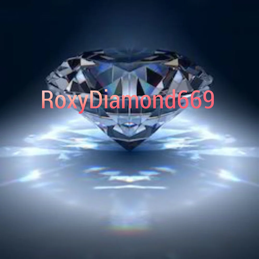 RoxyDiamond profile banner