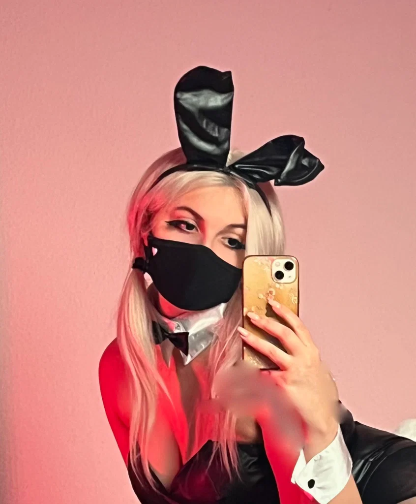Aurelia Baker 💗's avatar