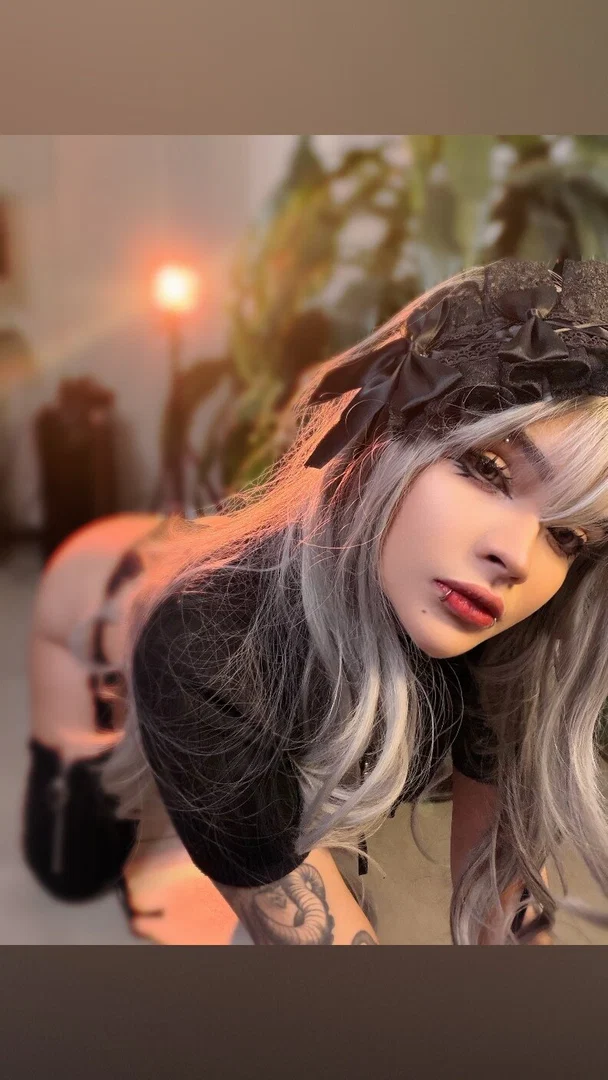 Gothdarling profile banner
