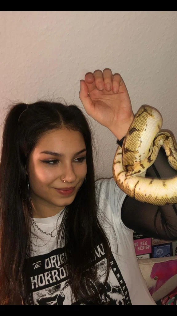Big Thiddy Goth Girlfriend