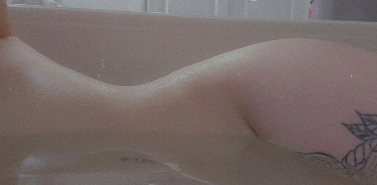 Thicc_Momma_Noms*Free* profile banner