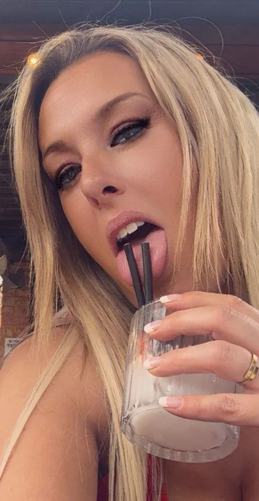 𝙽𝙸𝙺𝙸𝚃𝙰 𝓋𝒾𝓅 🍒's avatar