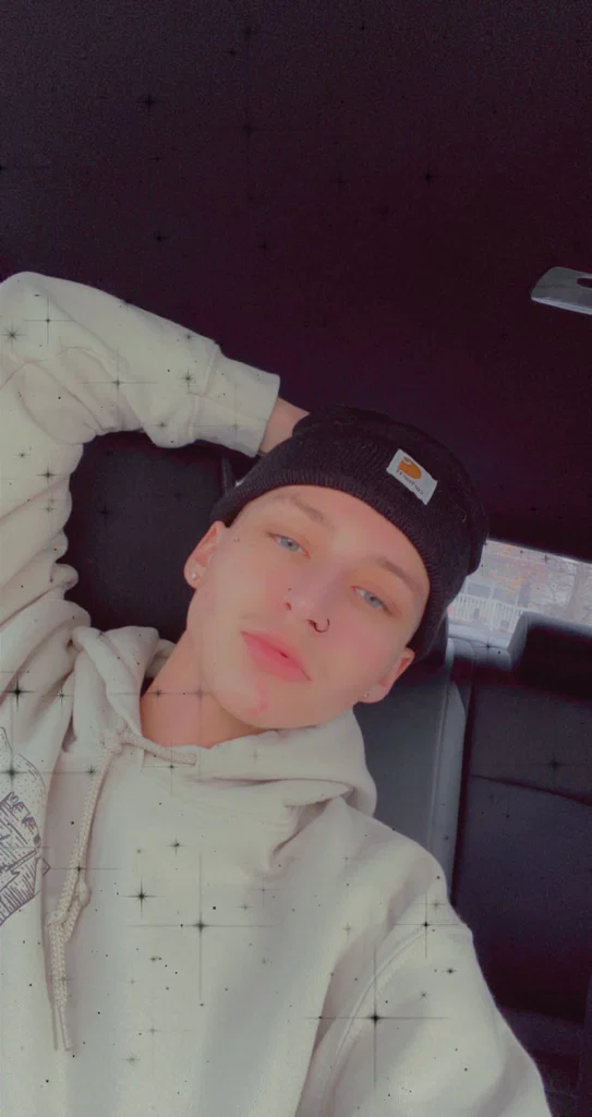 Dylan😚's avatar