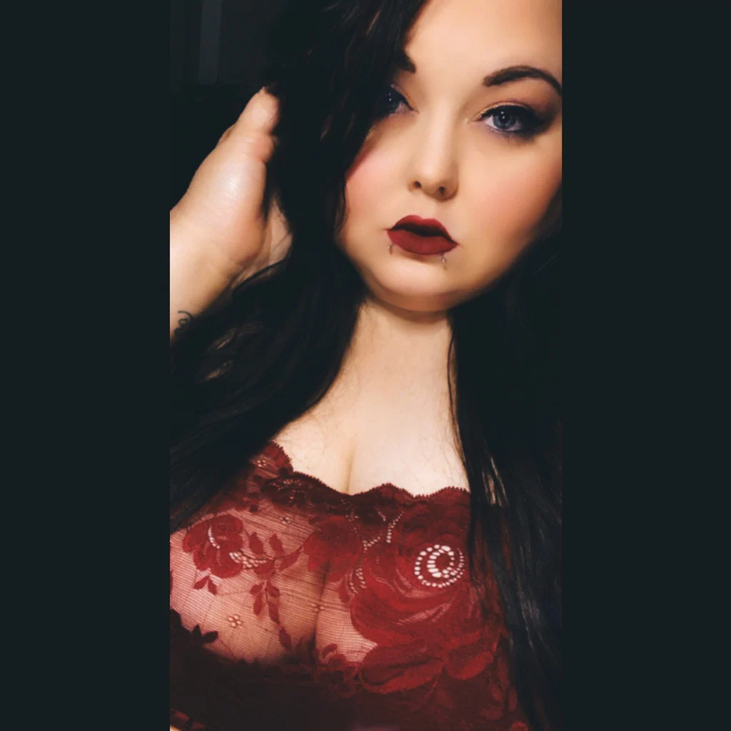 Supreme Queen's avatar