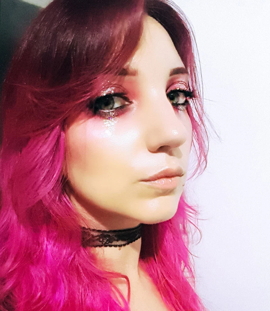Weird Giada's avatar