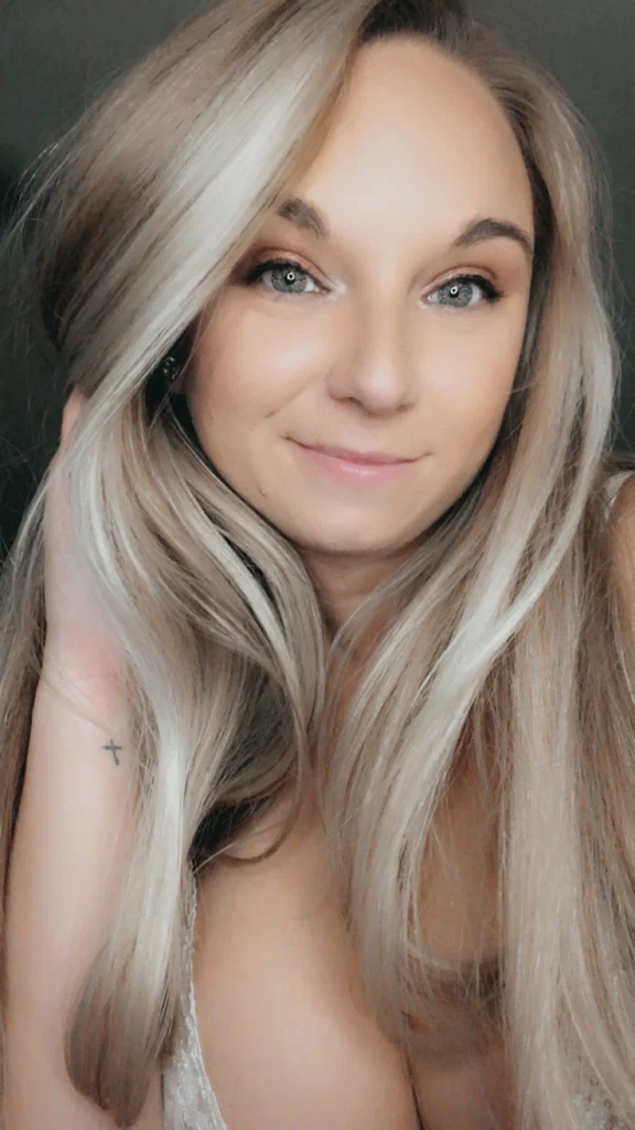 Vanessa Pierce's avatar