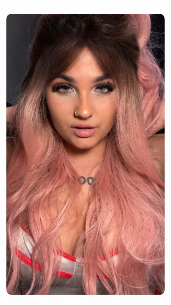 Ember 🍑 Everly 🍒 NO PPV