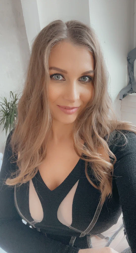 Aleksandra's avatar