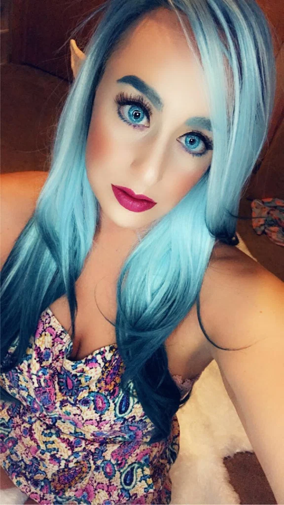 Tatted Elsa