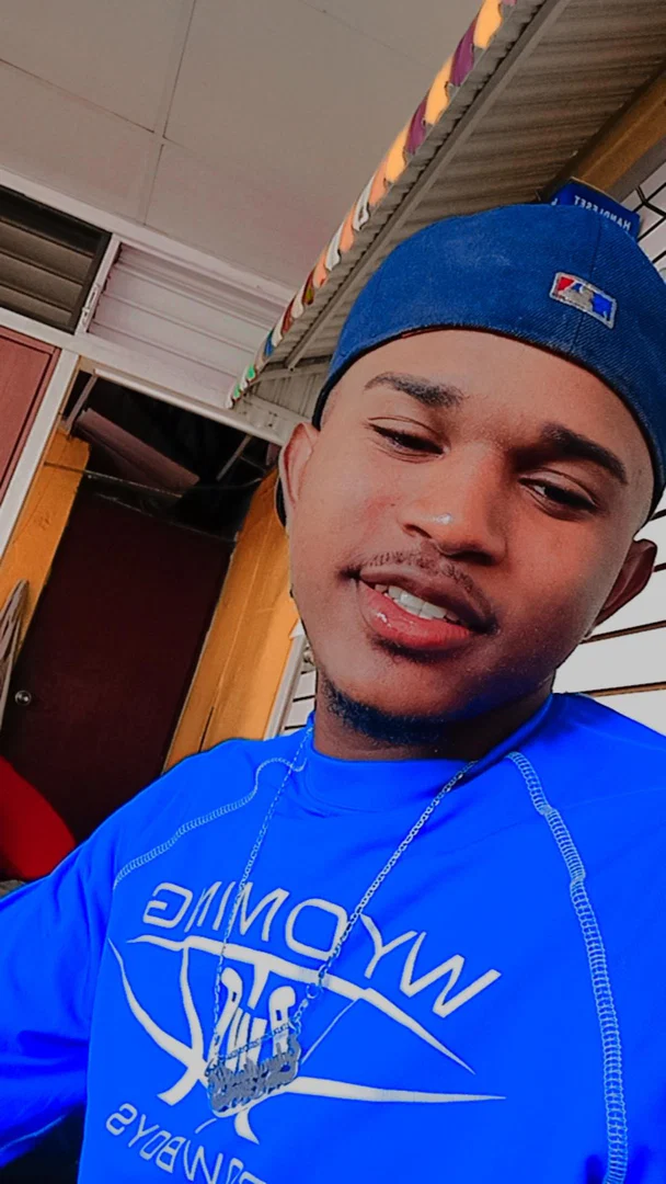 Brayant Arias profile banner