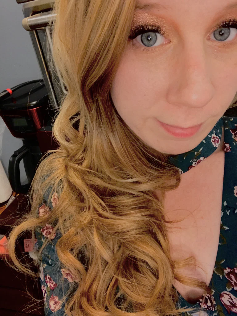 Zoey J's avatar
