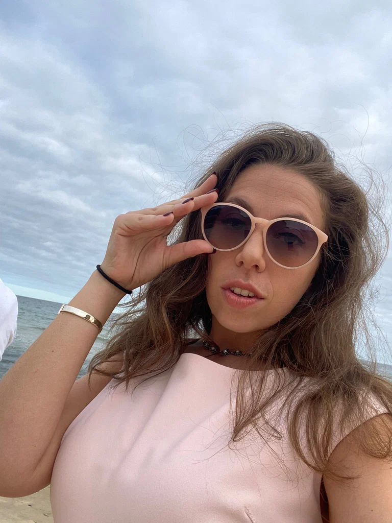 Kristen's avatar