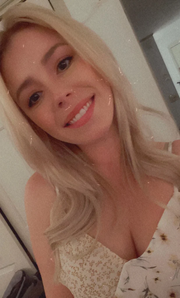 Amelia Amor's avatar