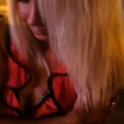 Sweetheart Blonde's avatar