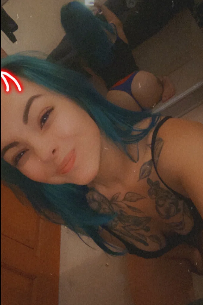 Bare sativa 🍁's avatar