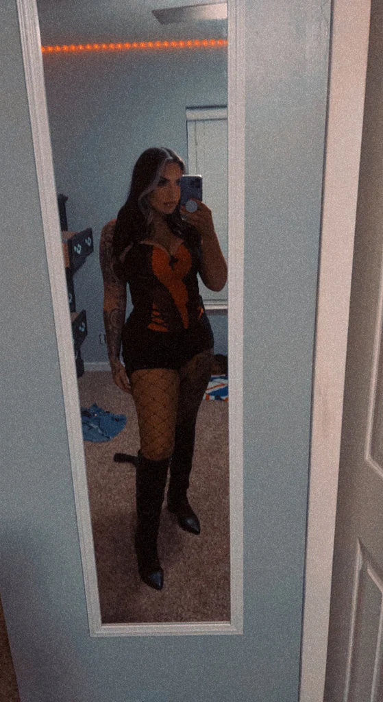 Alexxa Mia's avatar