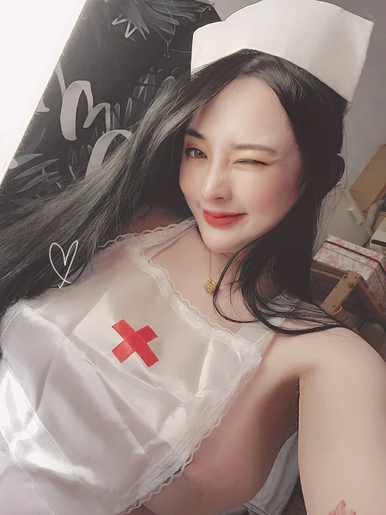 黃靜's avatar