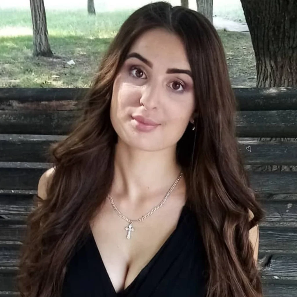 💜Olena💜's avatar