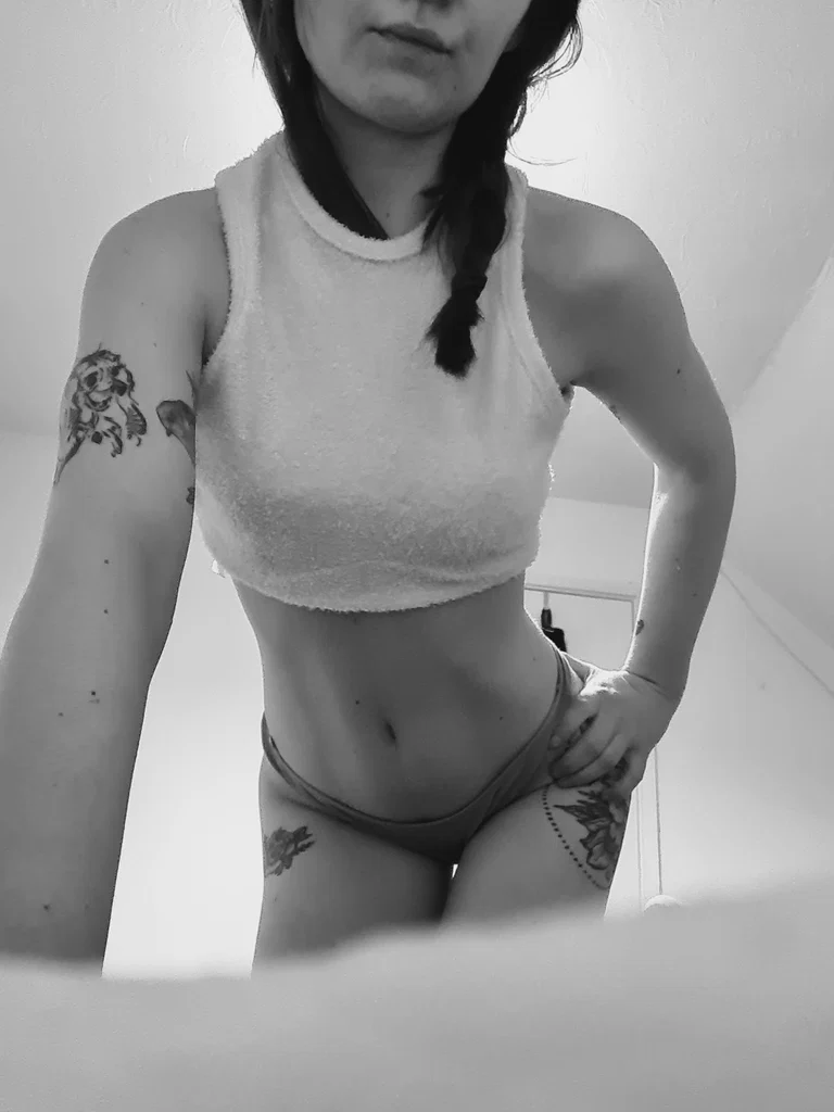 Hotpetite26's avatar