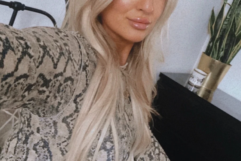Isabella's avatar