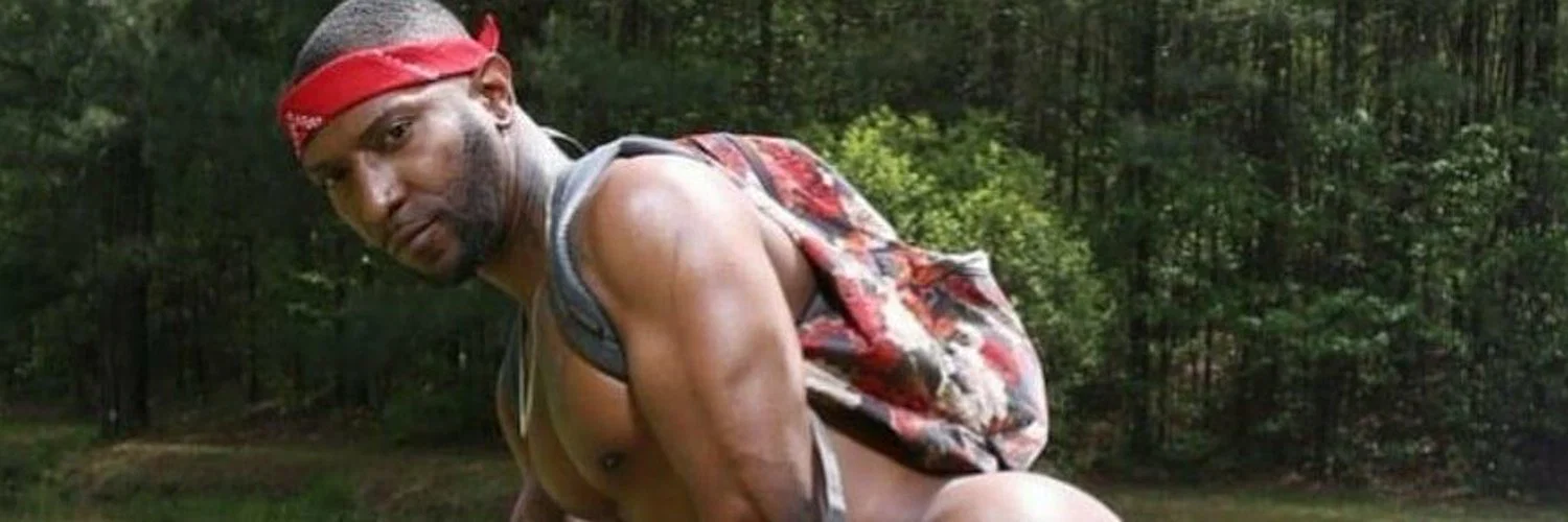 Romance profile banner