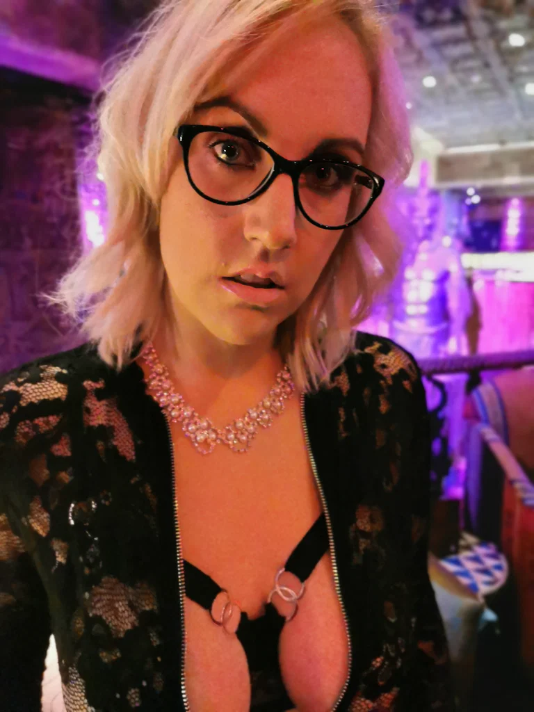 Cheating Hotwife Jayne's avatar