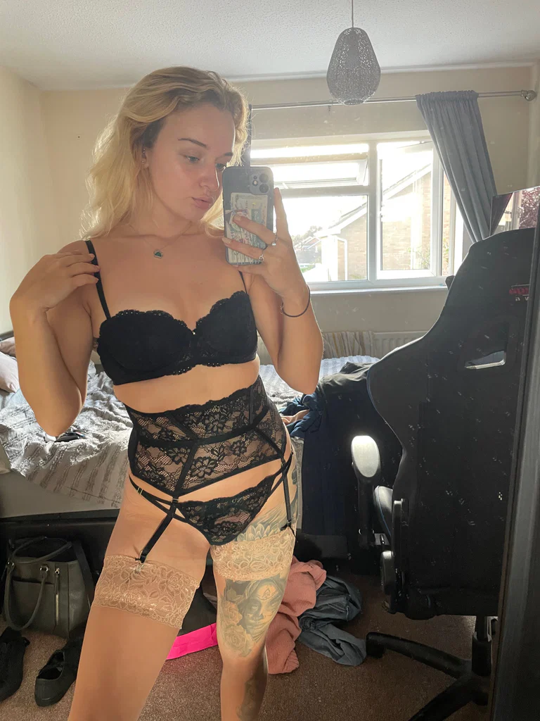 Beth x