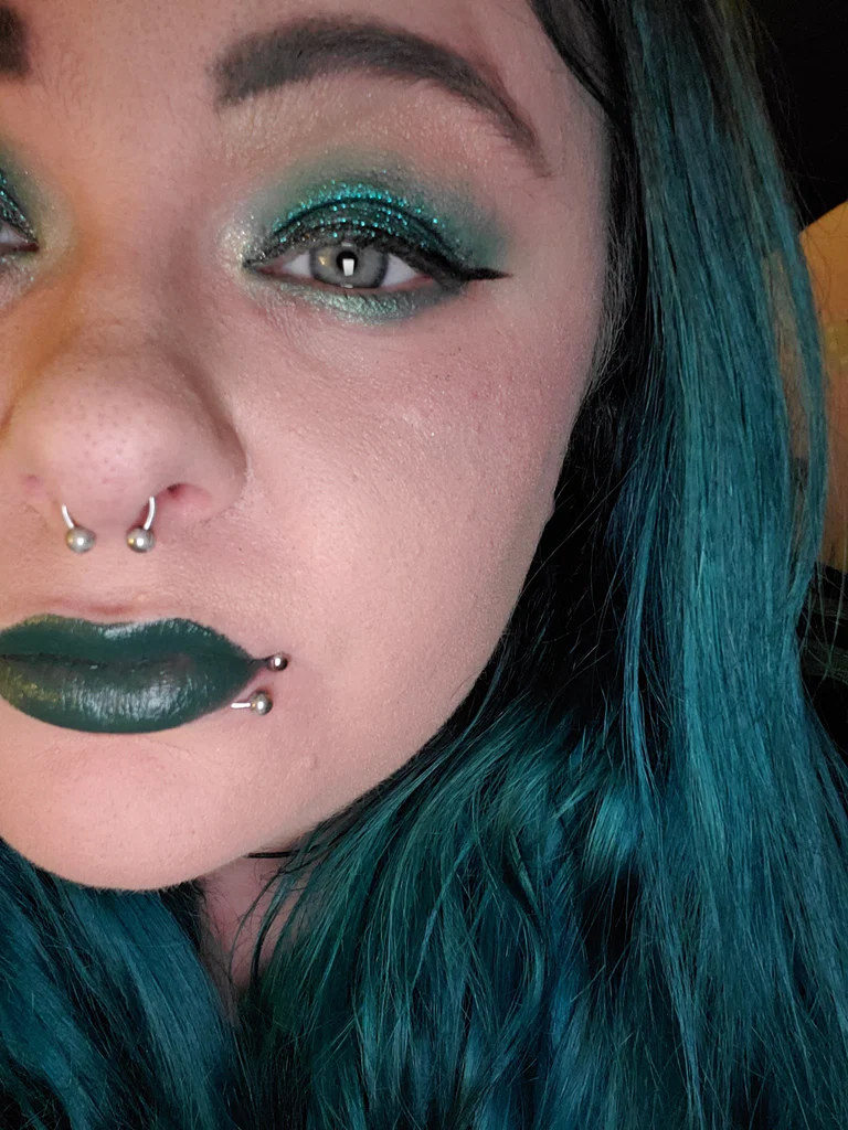 Morticia Coffinqueen's avatar