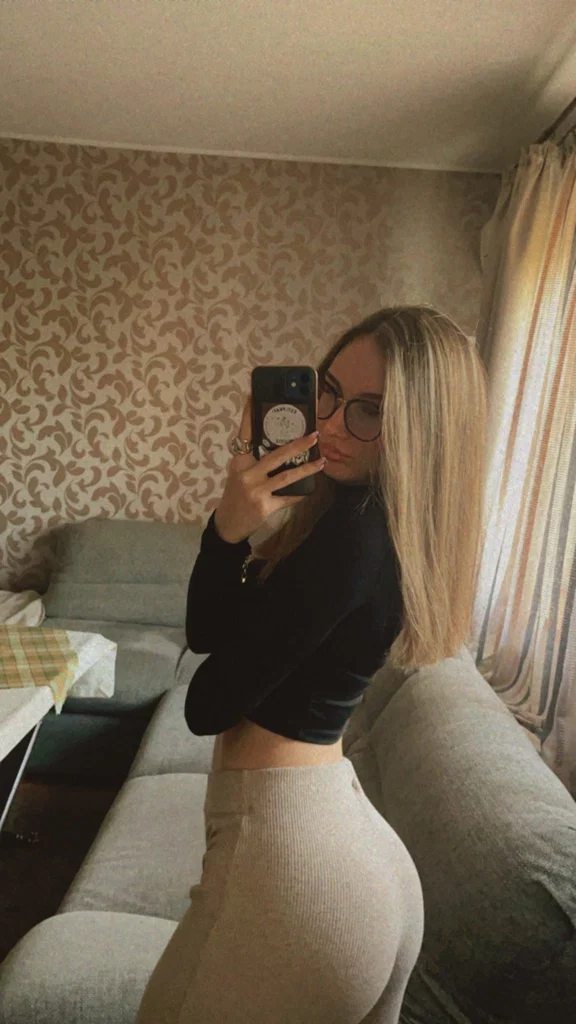 SophiaLakes's avatar