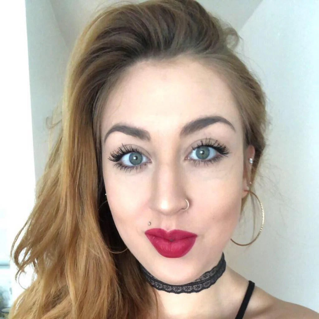 Kiss.Babe's avatar