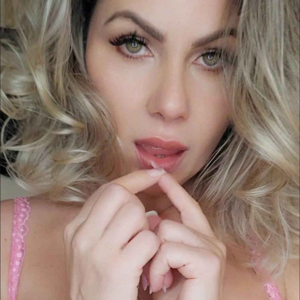 Iara Steffens's avatar