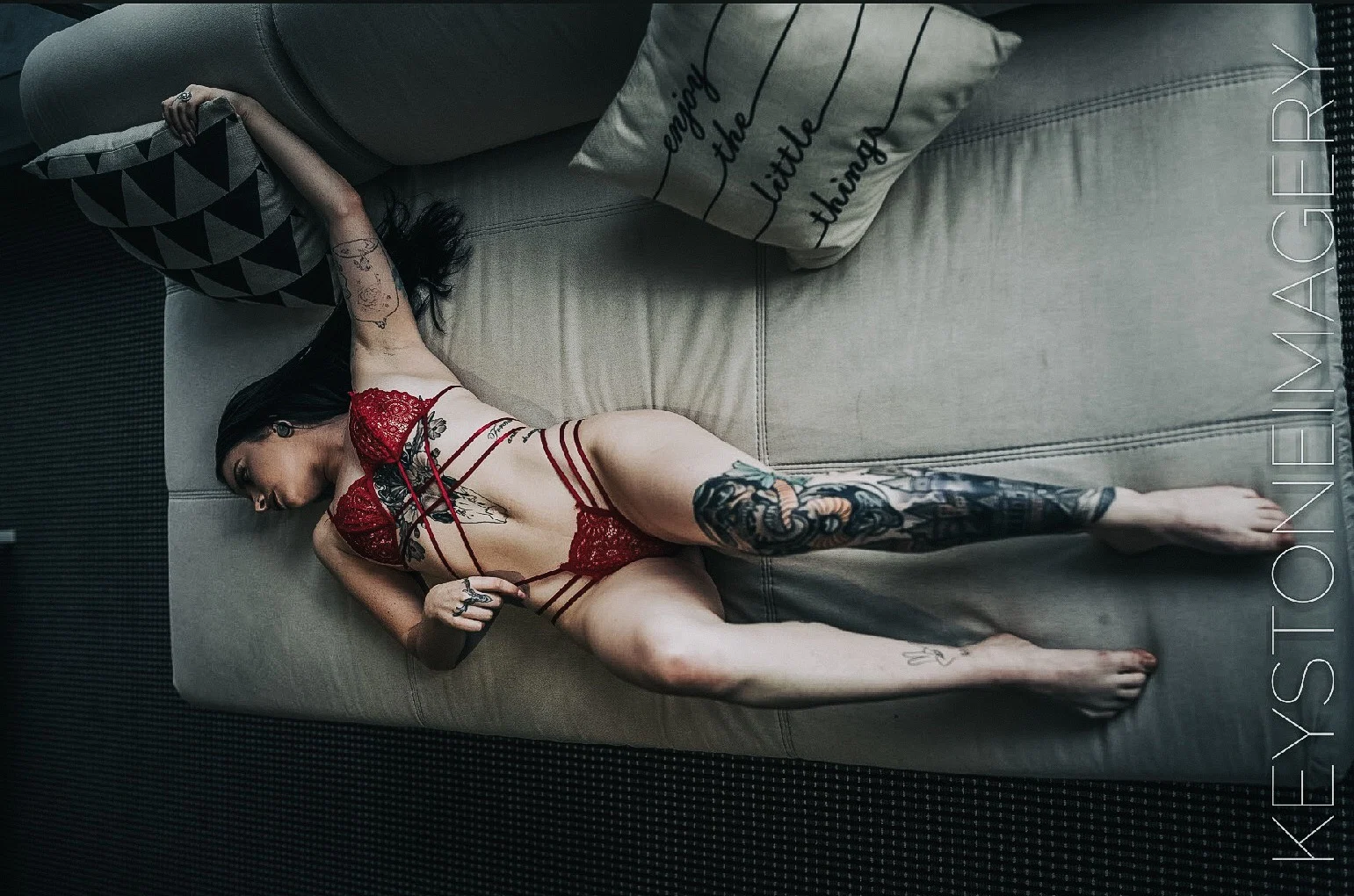Lila Pearl profile banner