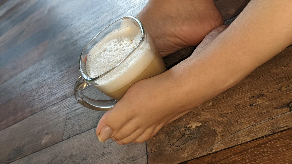 Petite_feet_girl🙊💞's avatar