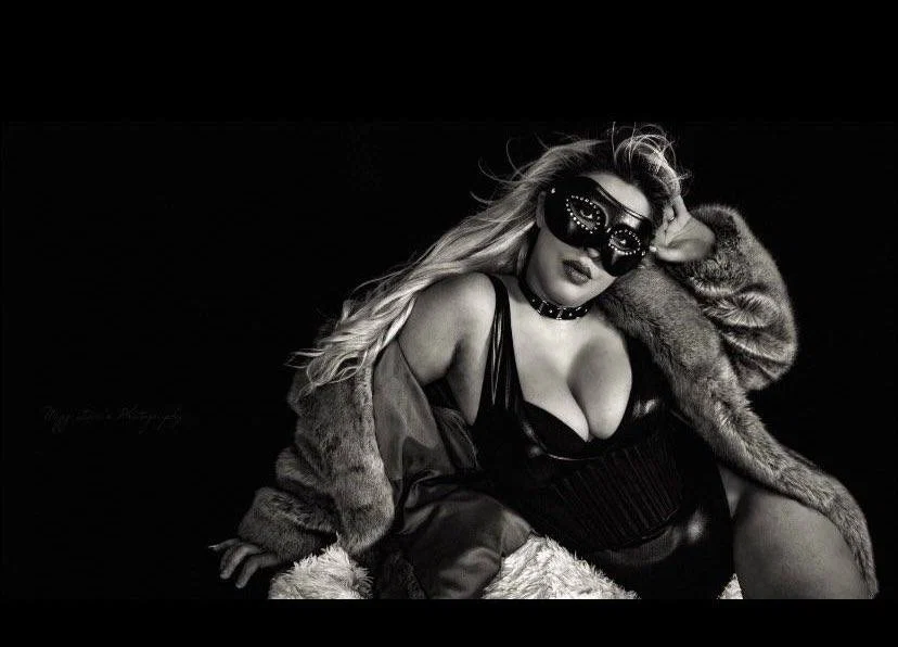 Madame D'evil profile banner